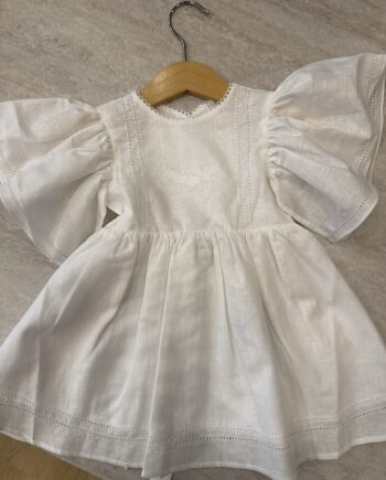 Abito in lino bianco